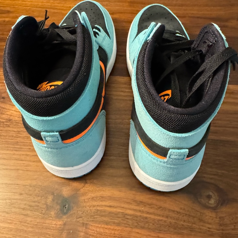 Nike Jordan 1 Zoom CMFT 2 Bleached Aqua Bright Citrus- Bought New Never Worn - Picture 6 of 8